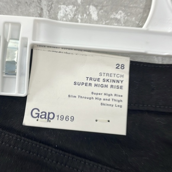 Gap Black True Skinny High Rise Jeans - Picture 3 of 6